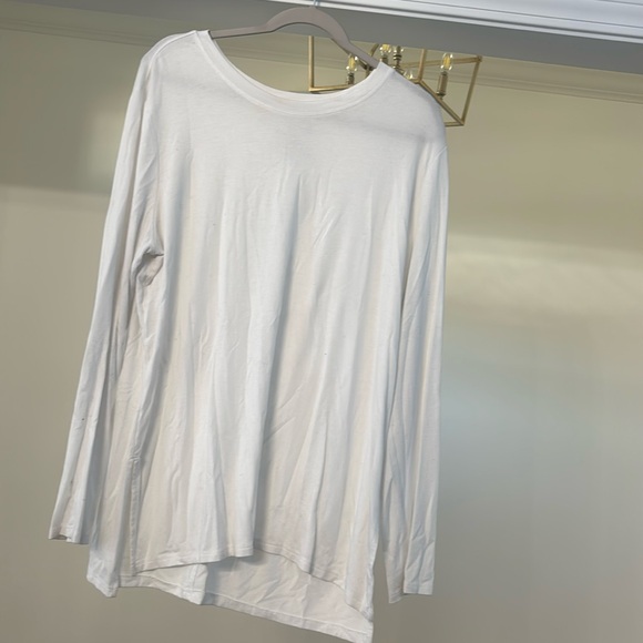 White long sleeve, XL, small slits from bottom - Picture 1 of 4